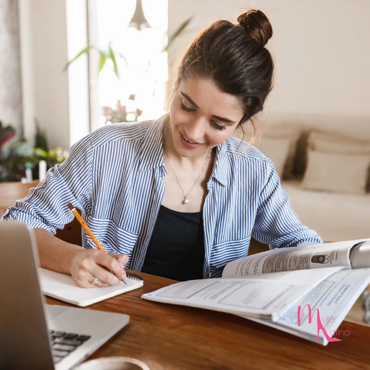 Talleres y oportunidades de formación para mujeres emprendedoras y profesionales