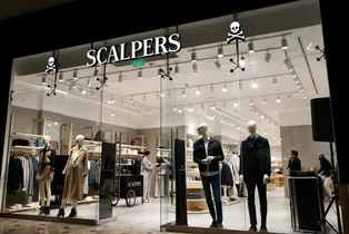SCALPERS fortalece su presencia en Perú con tienda renovada y el debut de su línea femenina