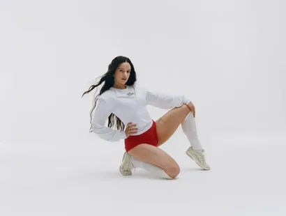 ROSALÍA lidera la nueva campaña de New Balance