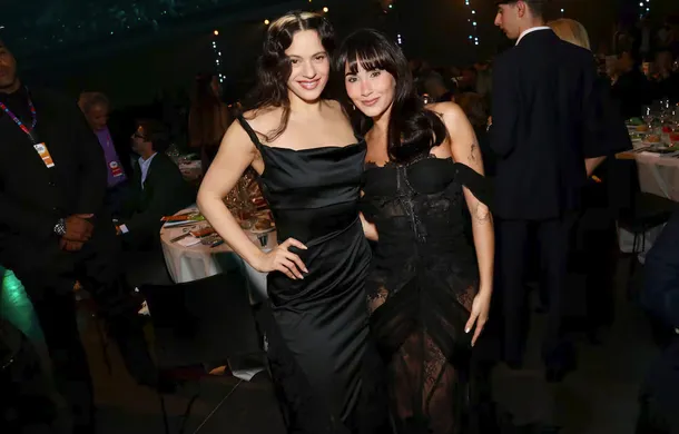 Aitana revela detalles de su ruptura con Sebastián Yatra durante concierto con Rosalía