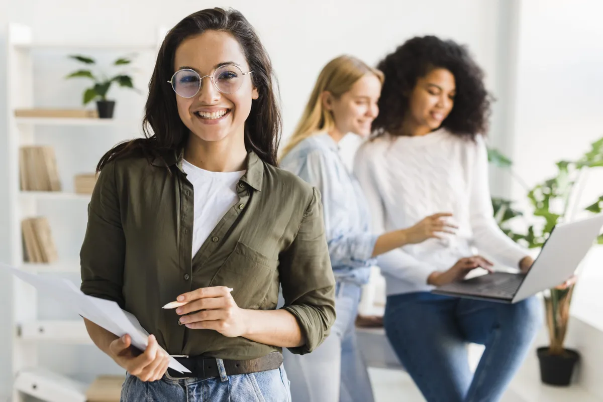 Emprendimientos para Mamás Latinas: Balance Perfecto entre Trabajo y Crianza