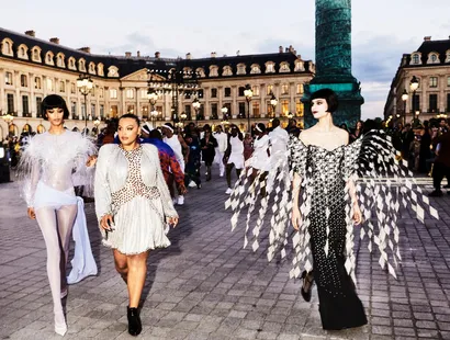 Desfile de estrellas musicales en el Vogue World 2024