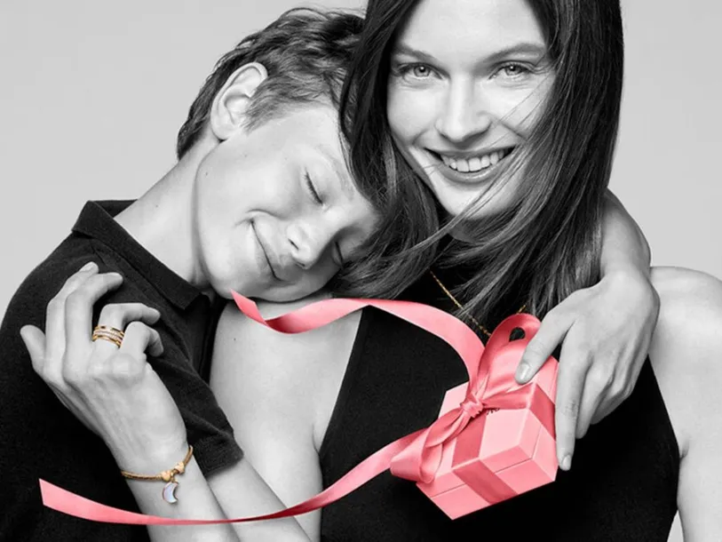 Pandora celebra a las madres con una campaña que redefine la maternidad