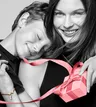 Pandora celebra a las madres con una campaña que redefine la maternidad
