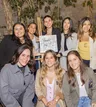 Dentitoy celebra su aniversario con una subasta benéfica que une arte, reciclaje y ayuda a perritos rescatados