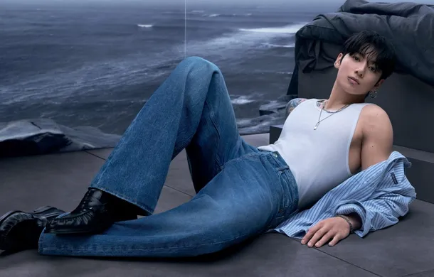Jungkook de BTS protagoniza la nueva campaña de Calvin Klein