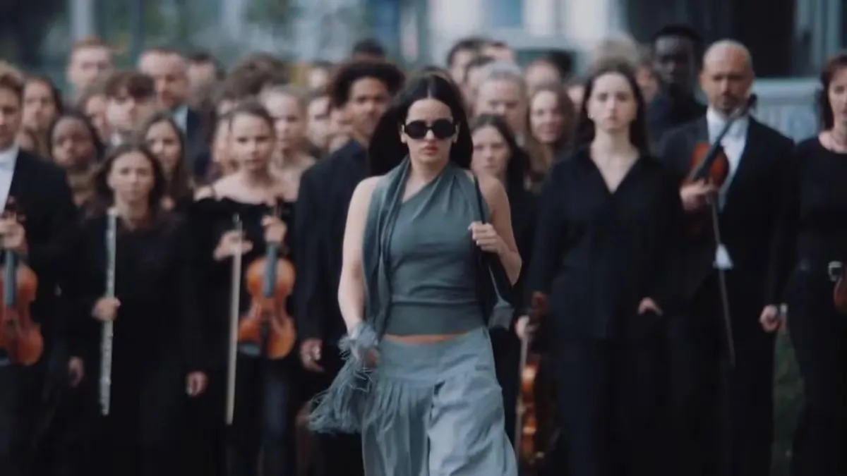 Rosalía inicia una nueva etapa con “Berghain”, el poderoso adelanto de su próximo álbum LUX