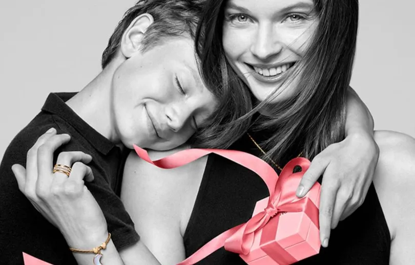 Pandora celebra a las madres con una campaña que redefine la maternidad