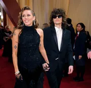 Miley Cyrus y Maxx Morando anuncian su compromiso tras cuatro años de relación