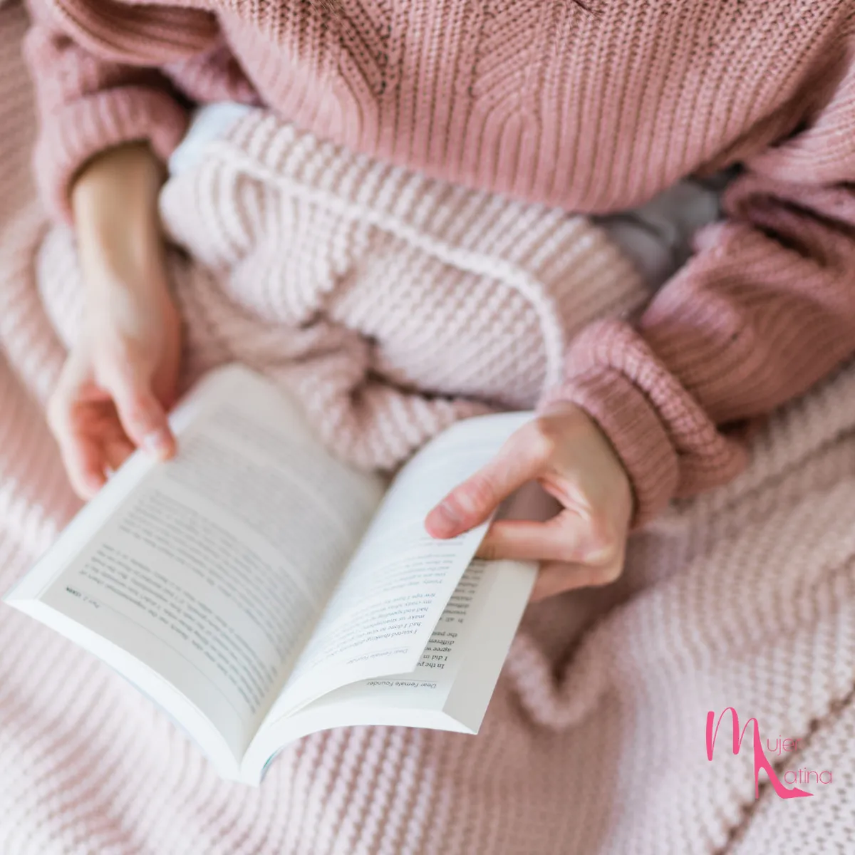 Empoderamiento y relax: el impacto de la lectura en la vida de la mujer trabajadora