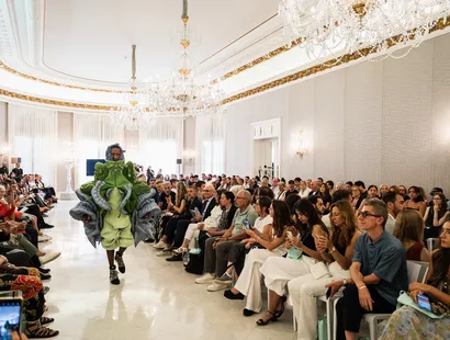 Talento emergente deslumbra en la pasarela Fashioners of the World 2025 del IED Barcelona