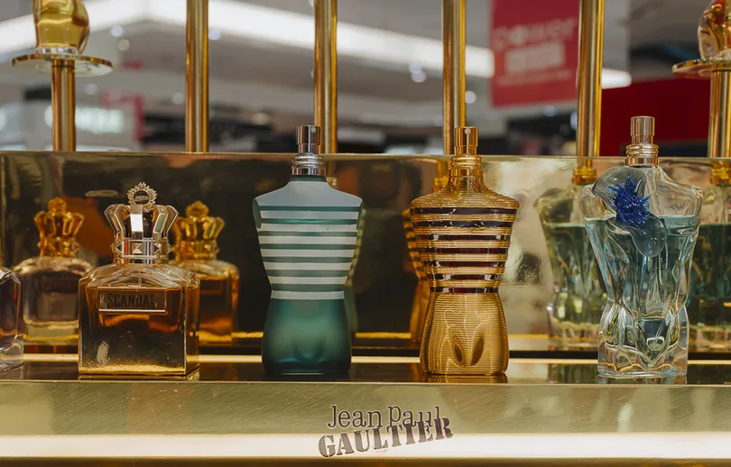 Jean Paul Gaultier lanza su primer espacio exclusivo de fragancias en Perú