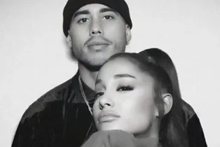 Ariana Grande confirma su relación con Ricky Álvarez tras una década