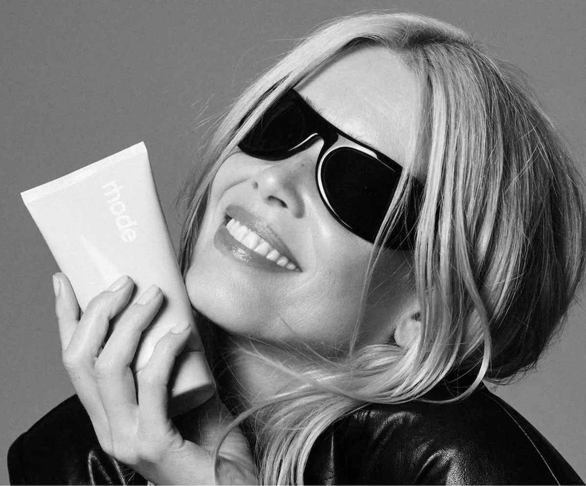 Claudia Schiffer se une a Rhode como embajadora de la marca