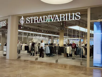 Stradivarius abre su primera tienda en Jockey Plaza