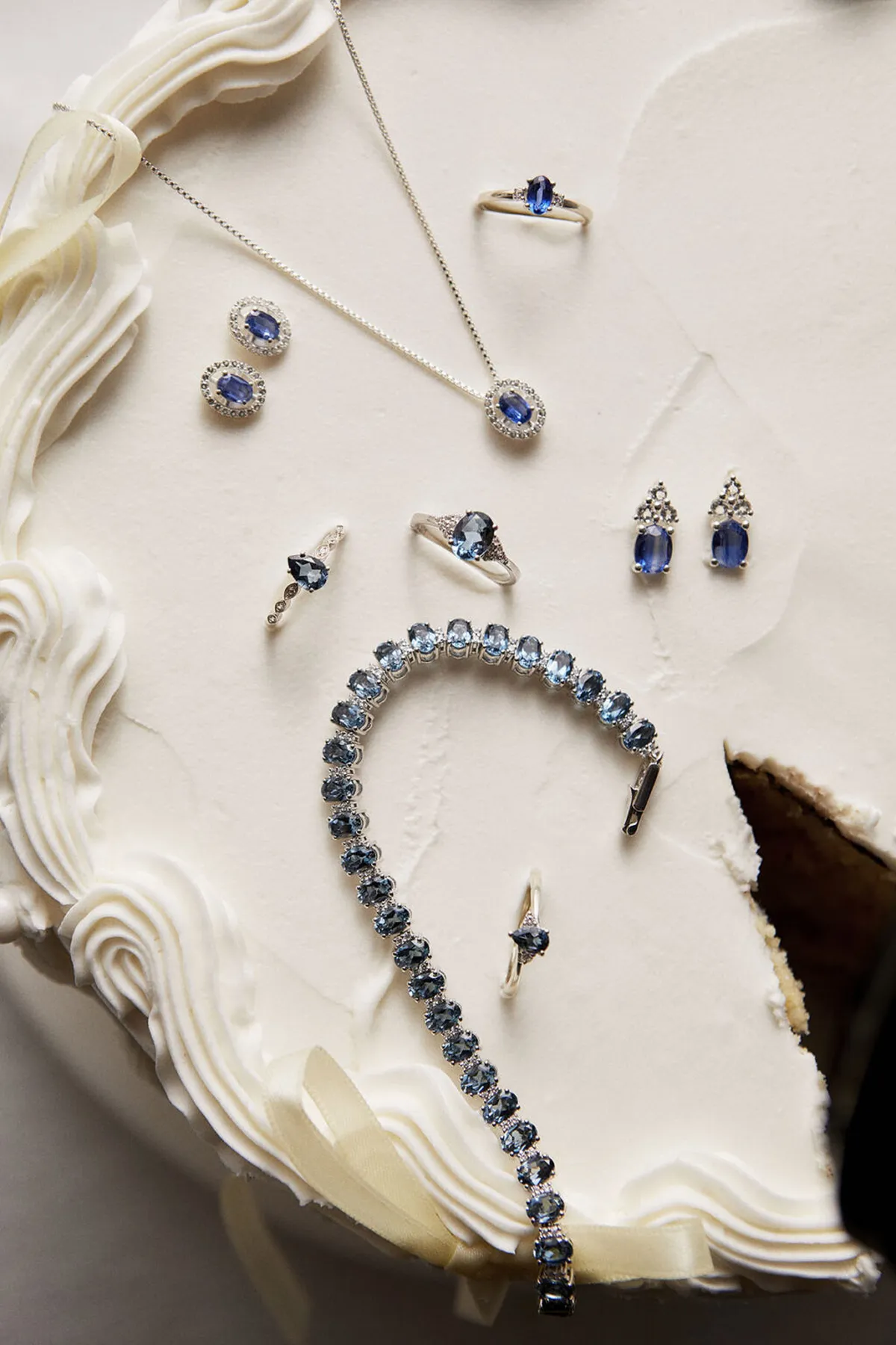 ADRIA lanza Bridal House: su nueva línea de joyería nupcial personalizada