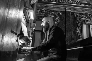 Filippo Sorcinelli: el diseñador italiano encargado de vestir a los Papas
