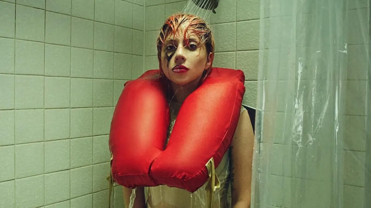 Lady Gaga presenta “Disease”, el primer adelanto de su próximo álbum de estudio, “Harlequin”