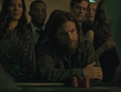 Netflix presenta Black Rabbit, el nuevo thriller protagonizado por Jude Law y Jason Bateman