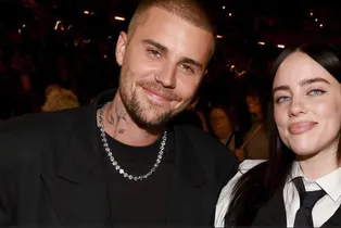 Justin Bieber sorprende a Billie Eilish en Coachella con un emotivo momento en el escenario