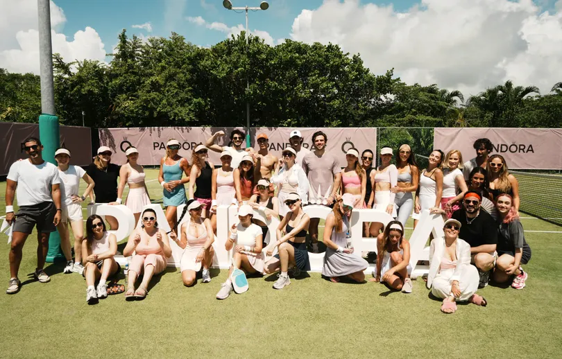 Pandora celebra la esencia del verano con una experiencia en Cancún
