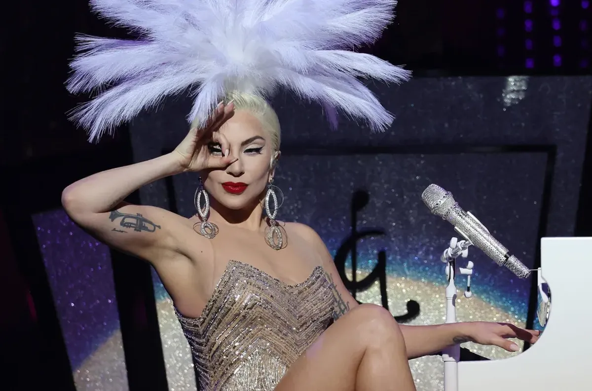 Lady Gaga confirma fecha de estreno de su nuevo sencillo “Disease”