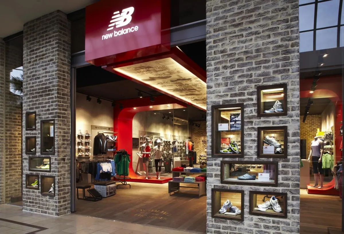 New Balance culmina el año reforzando su expansión en el mercado peruano