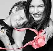 Pandora celebra a las madres con una campaña que redefine la maternidad