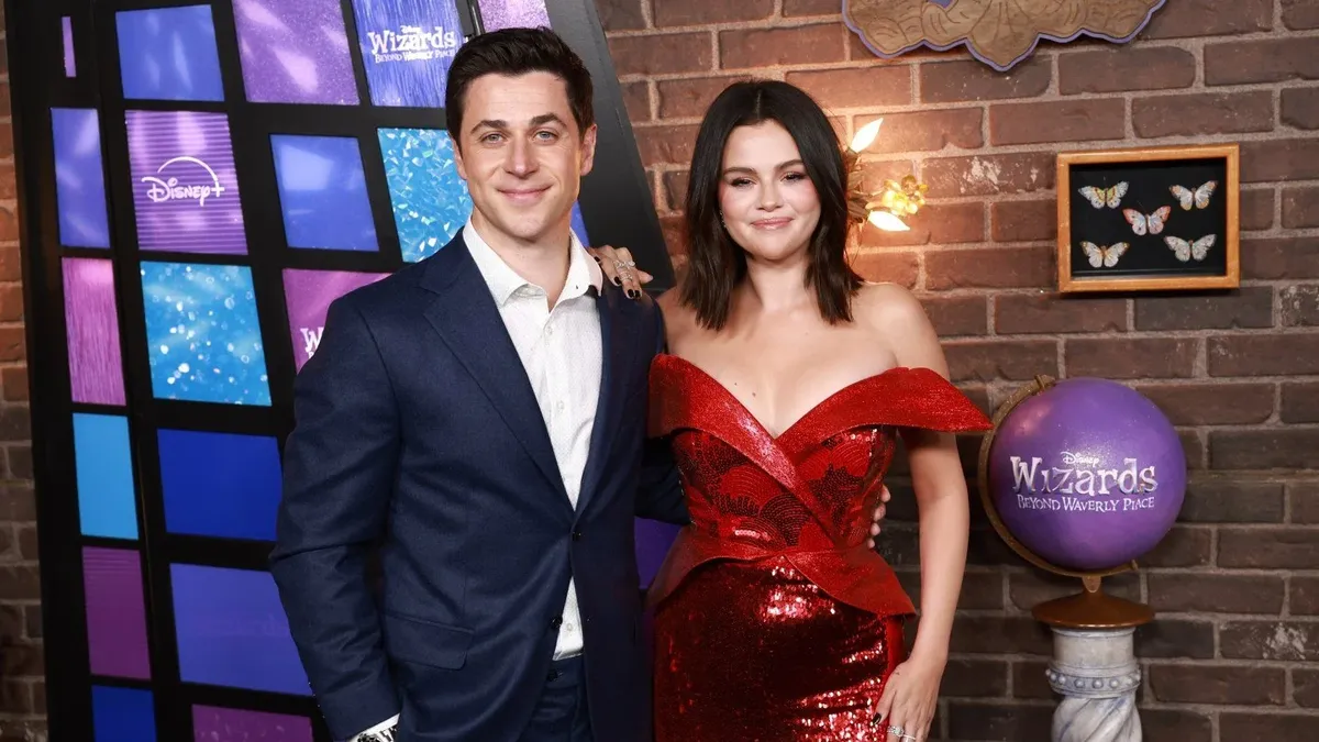 Selena Gomez y David Henrie regresan a la pantalla con una secuela de Los Hechiceros de Waverly Place