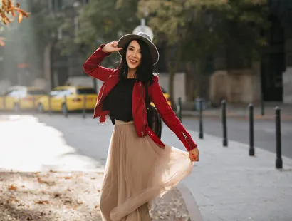 Elegancia Invernal: El arte de lucir vestidos con estilo durante el invierno