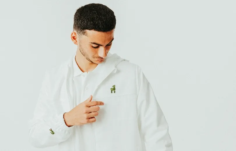 Lacoste reemplaza su emblemático cocodrilo por una cabra en homenaje a Novak Djokovic